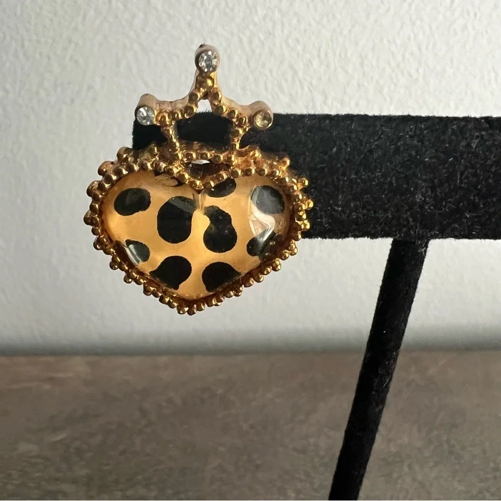 🍭6/$30 Leopard print lucite crown heart post earrings